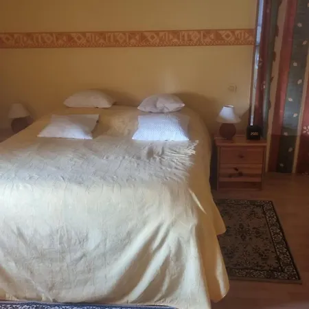 D'hotes Entre Niort Et Marais Poitevin Bed & Breakfast Bessines